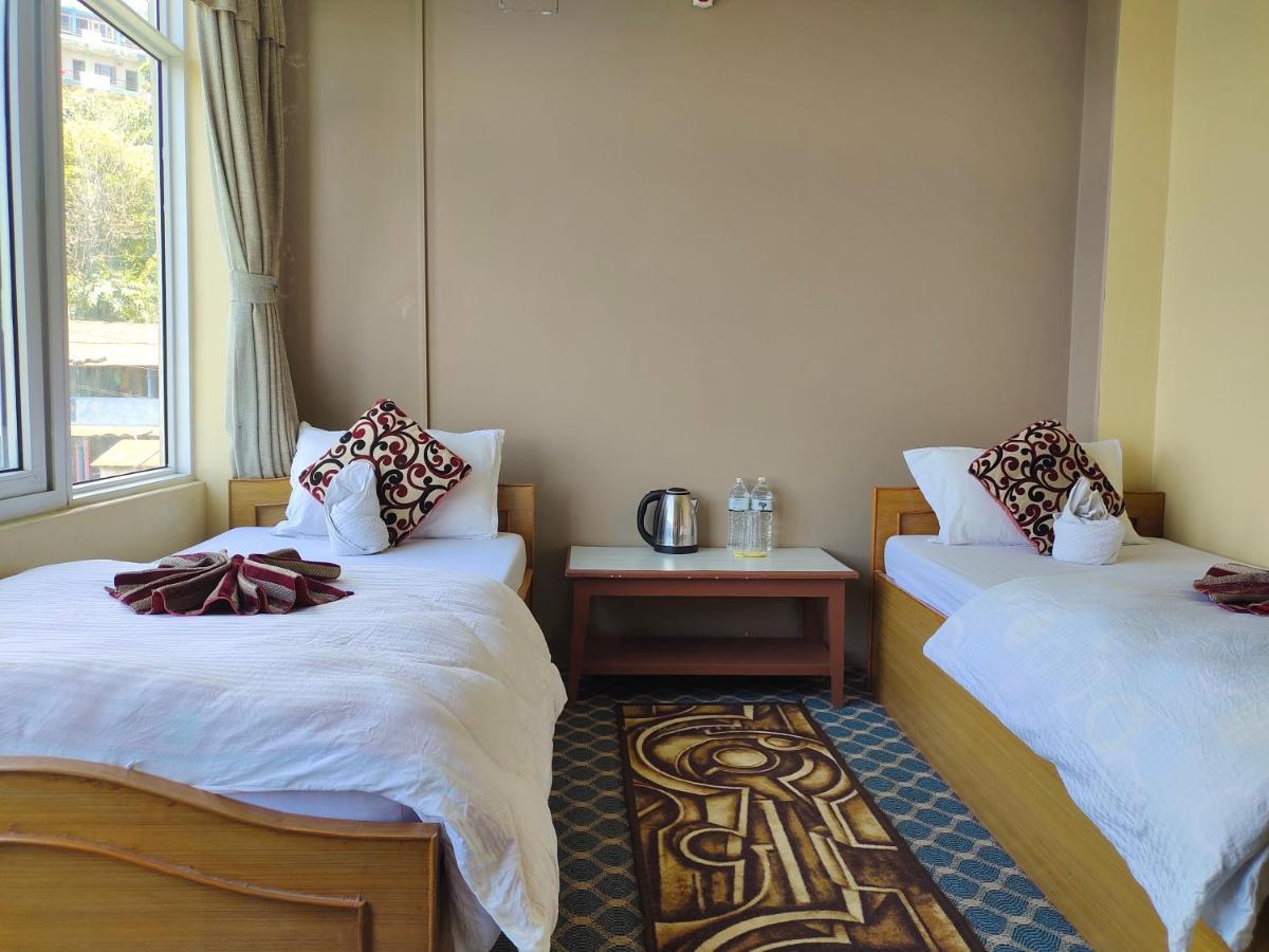 Hotel High Ground Inn Sarangkot Pokhara Exterior foto
